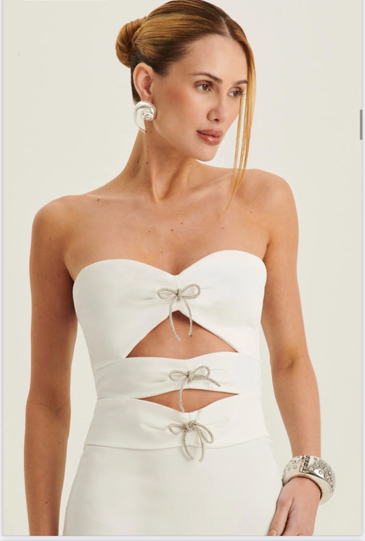 Vestido Super Midi em Poliéster com Aplicações em Laços com Strass
